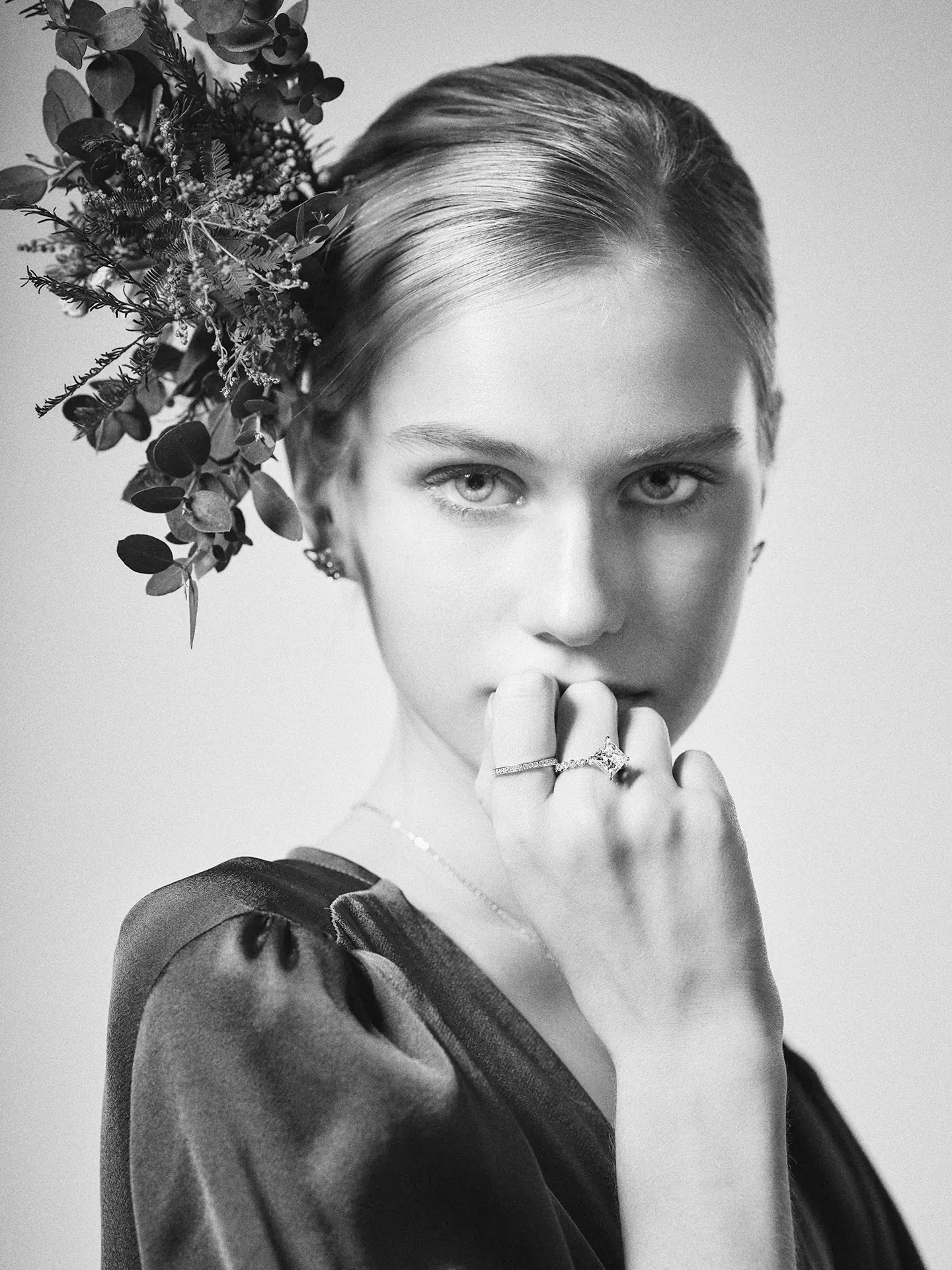 alod-ecommerce-model-bg